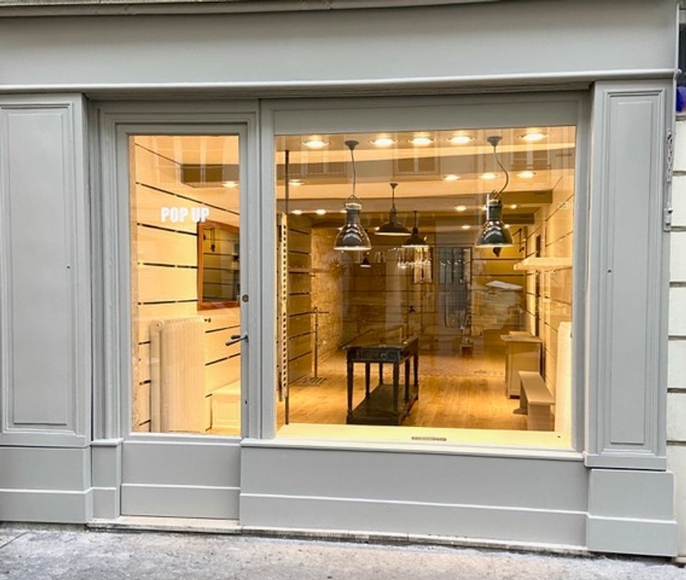 Photo de la boutique Grande boutique 50 m2 à Saint Germain des Prés 1